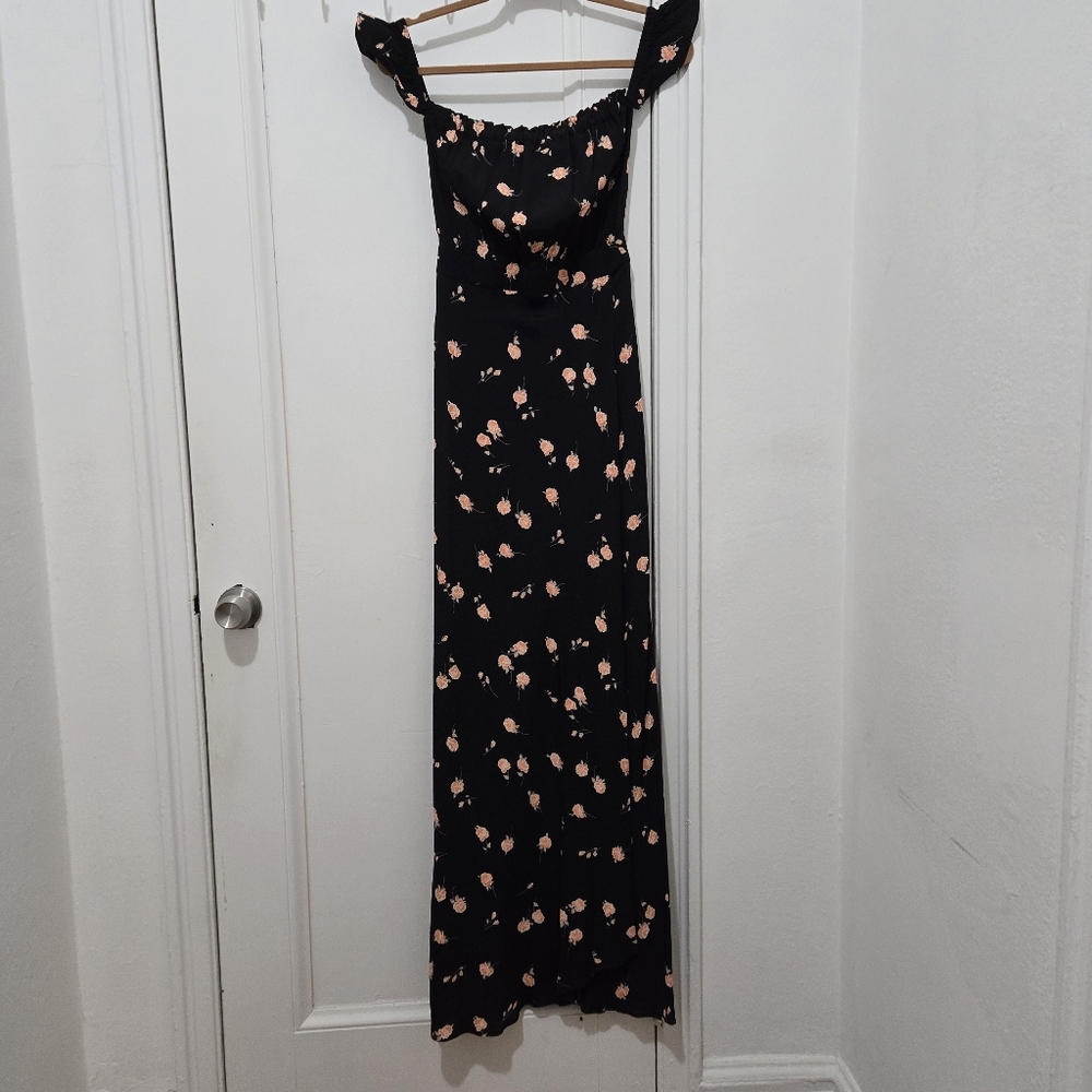 NEW Flynn Skye Dress, off shoulders